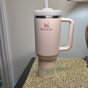 Stanley Cup in Blush Pink (40 oz)